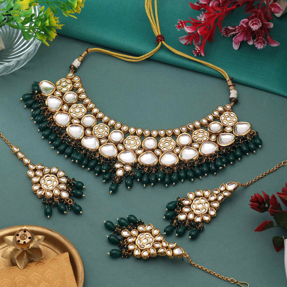 Emerald Green & Gold Kundan Choker Necklace Set
