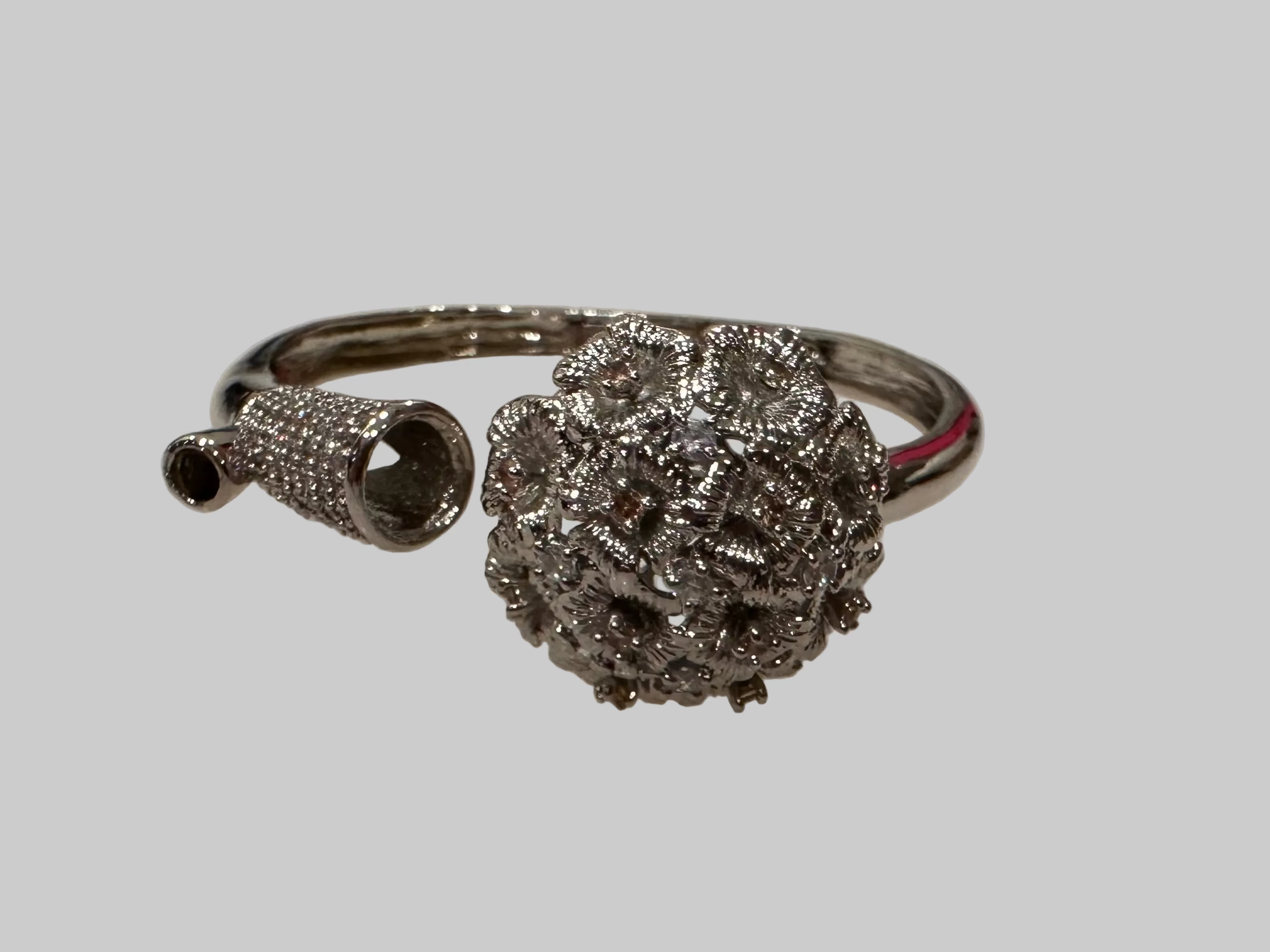 Silver statement Kada
