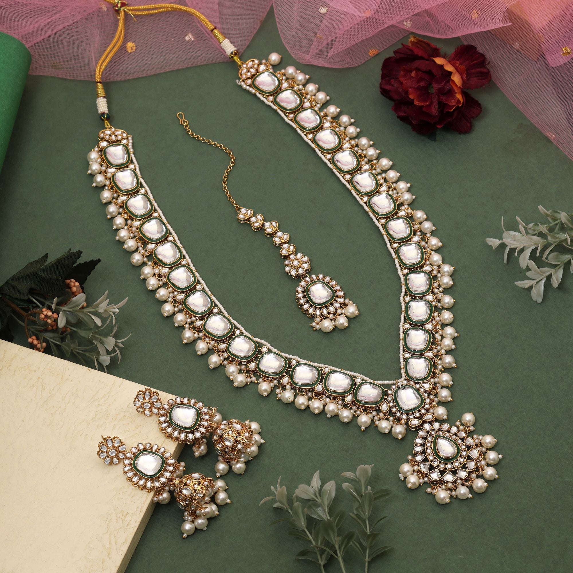 Beautiful White Color Kundan Necklace Set Perfect For Brides, Parties, And Cultural Celebrations