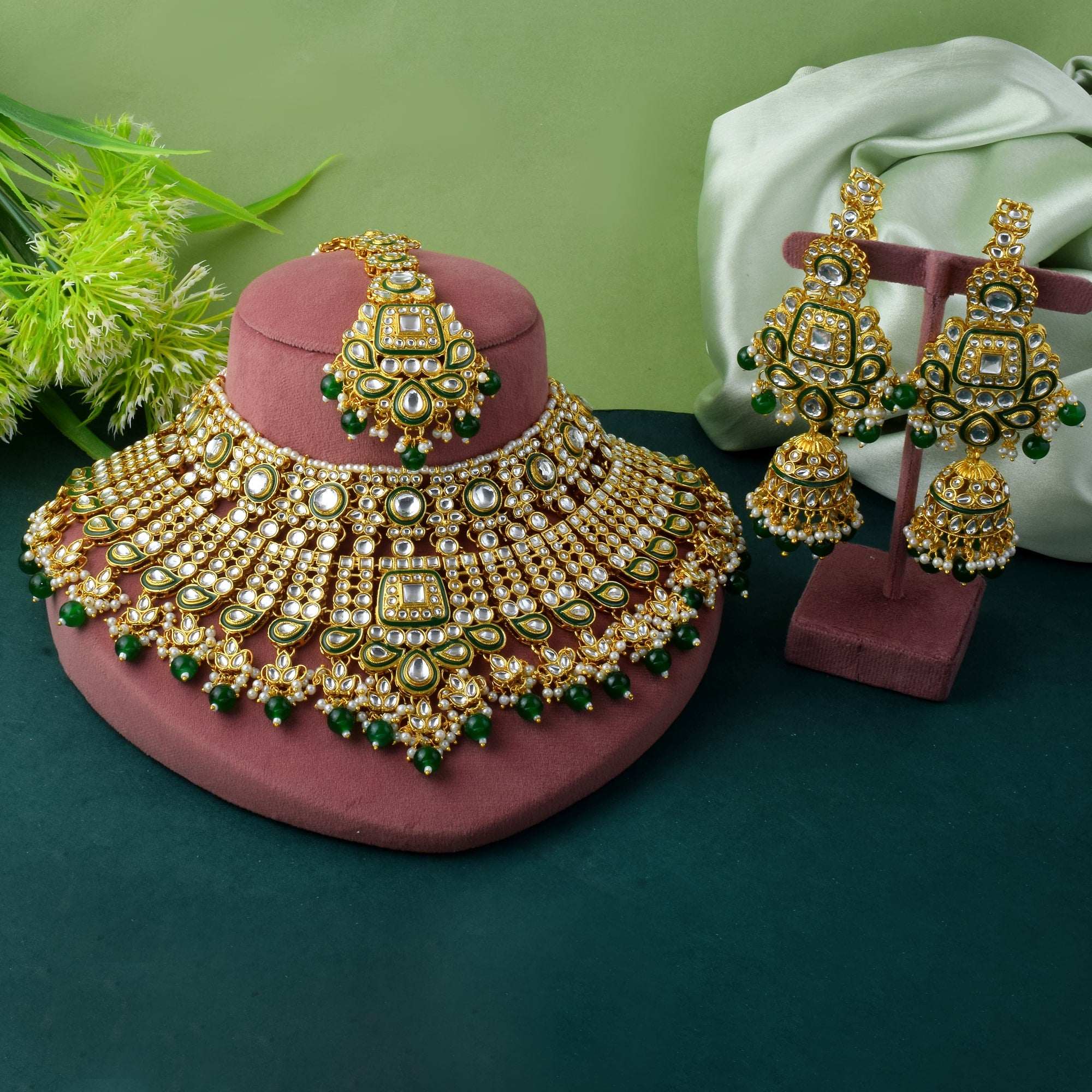 Traditional Green Color Kundan Necklace Set With Golden Accents