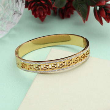 Beautiful Gold Color Openable American Diamond Bracelet With Elegant Look For Formal Occasions